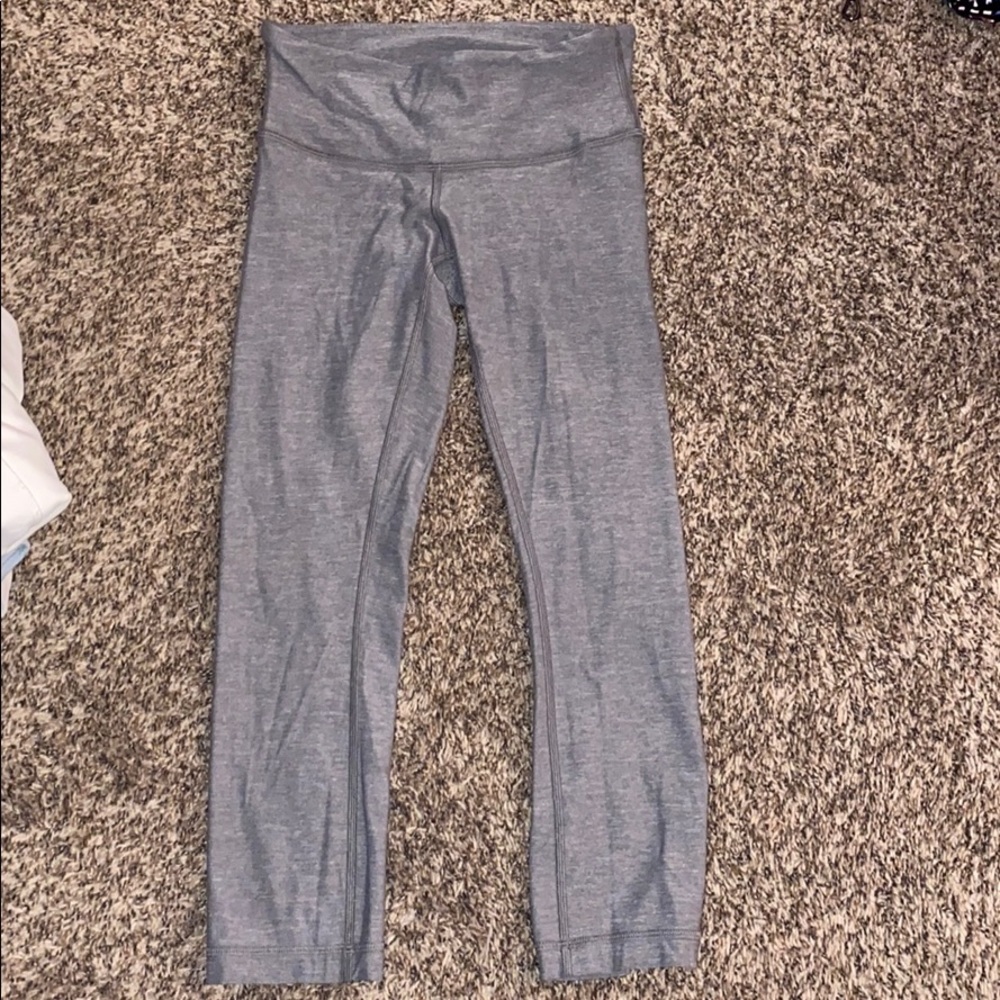 Lululemon cropped gray leggings. Thin material!